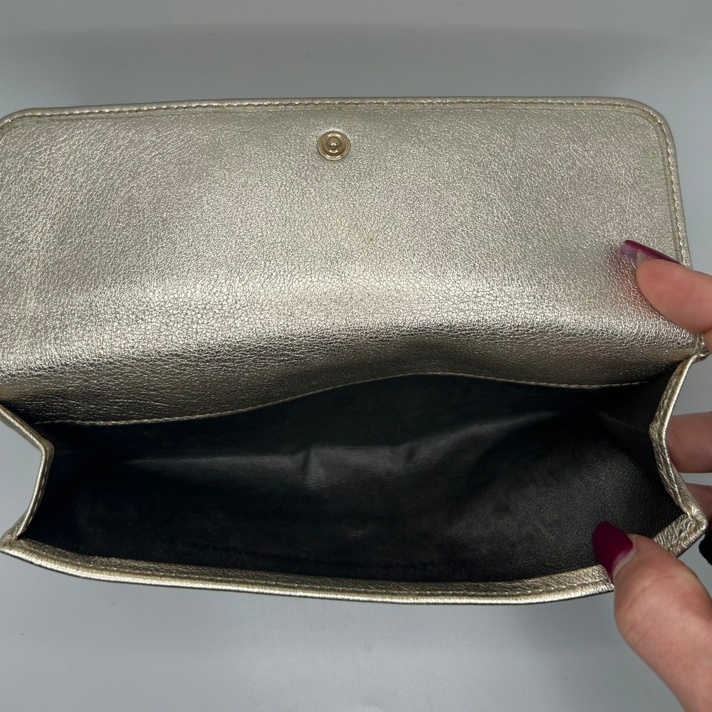 Gucci Metallic Gold Leather Continental Wallet #424 - Picture 6 of 11